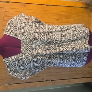 102 Vintage Liz Clareborne    Top